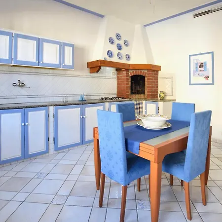 Casa de Férias Gorgeous In With Kitchen