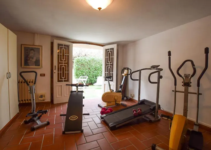 Gorgeous In With Kitchen Viareggio