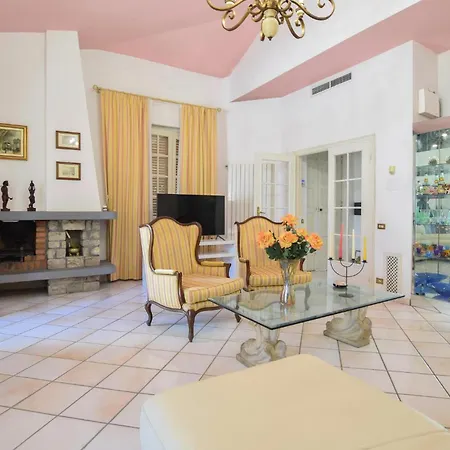Gorgeous In With Kitchen Casa de Férias *