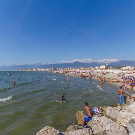 Dom wakacyjny Gorgeous In With Kitchen *