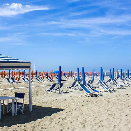 Σπίτι διακοπών Gorgeous In With Kitchen