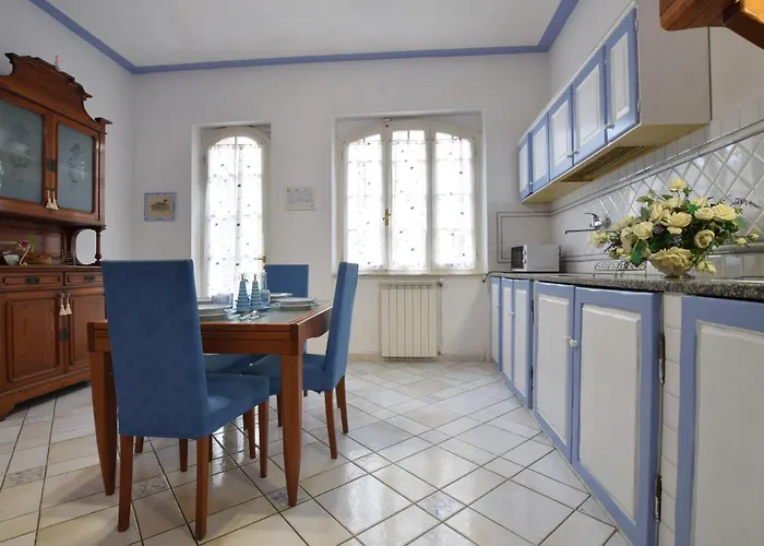 Vakantiehuis Gorgeous In With Kitchen *